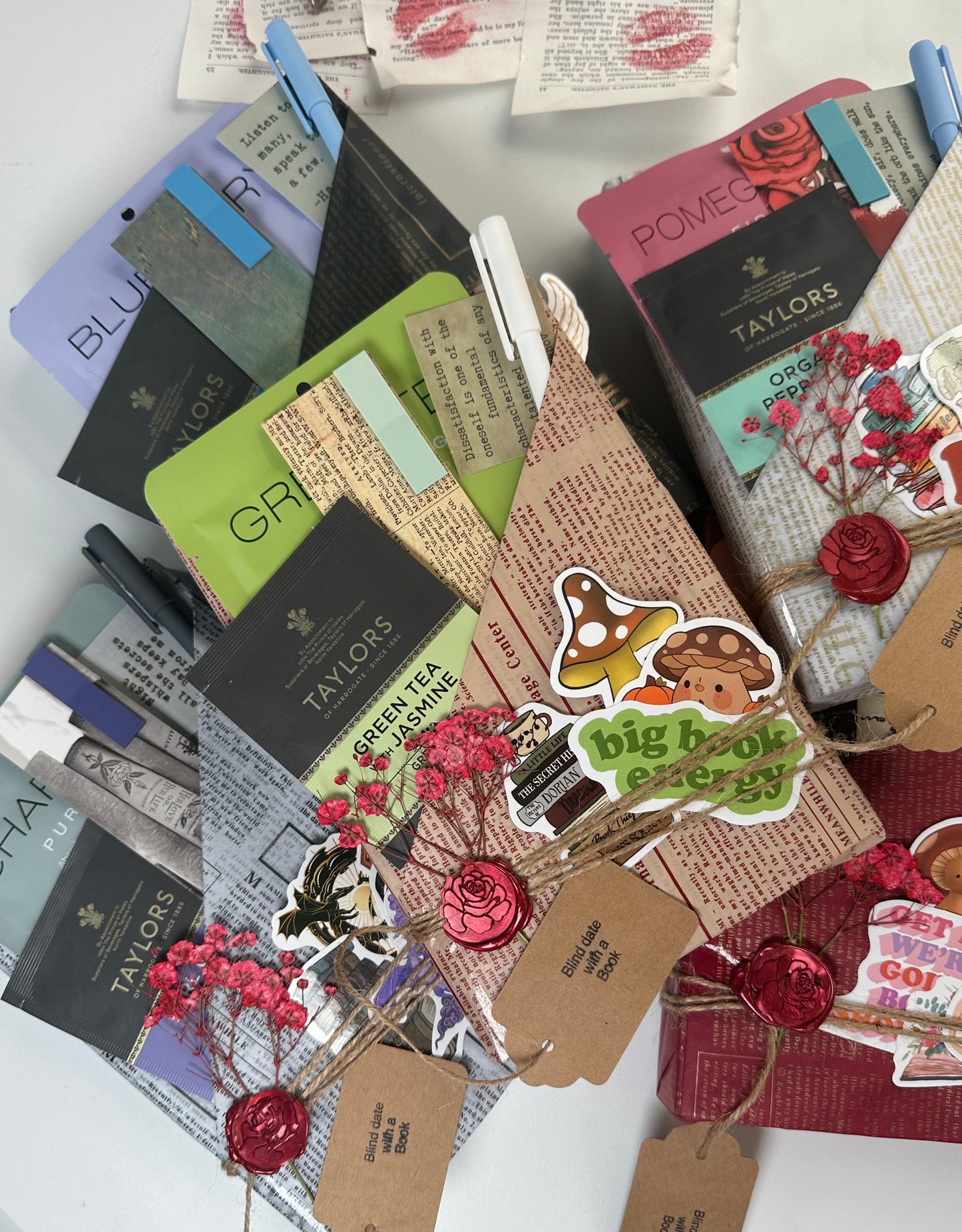 Blind date with a Book with Gifts!